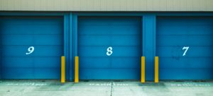 long-distance moving costs of hiring a storage unit 