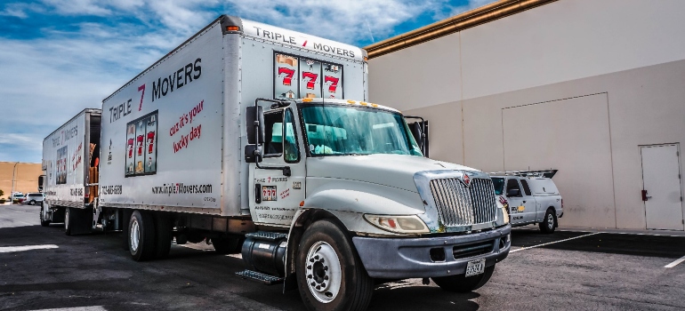 Commercial Mover Las Vegas moving truck